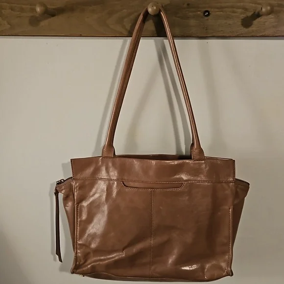 HOBO Tan Leather Shoulder Bag - Picture 2 of 7